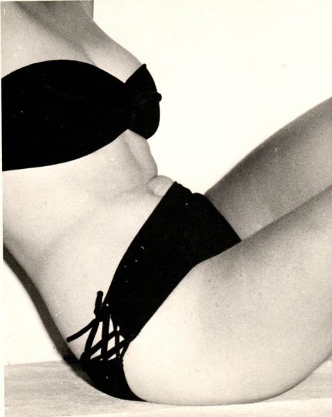 File:Bikini torso.jpg