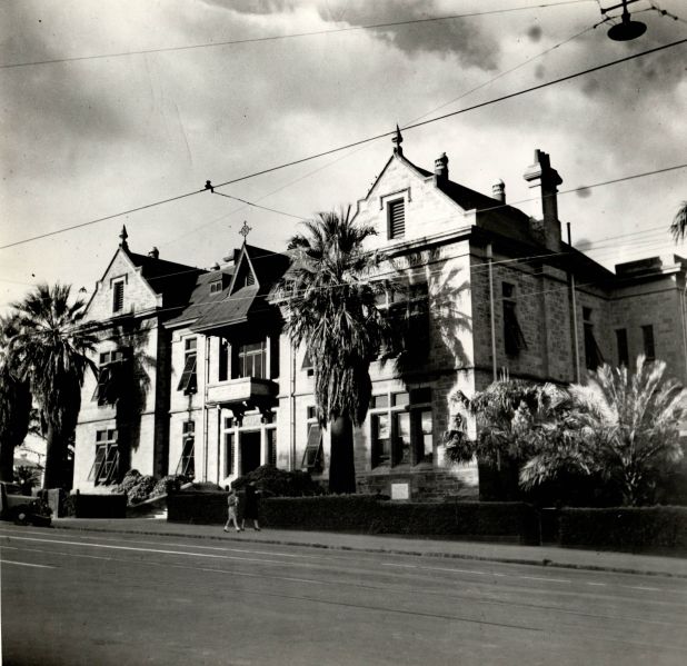 File:Unknown building.jpg