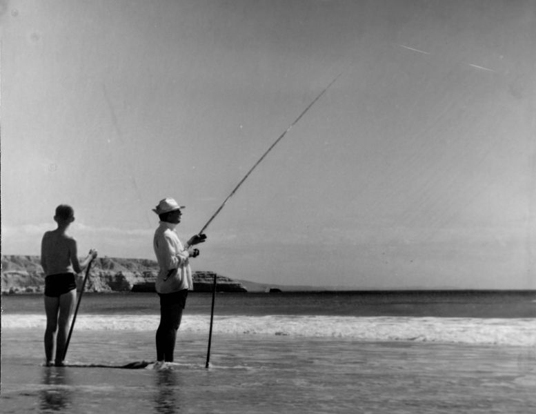 File:Fishing in the ocean.jpg