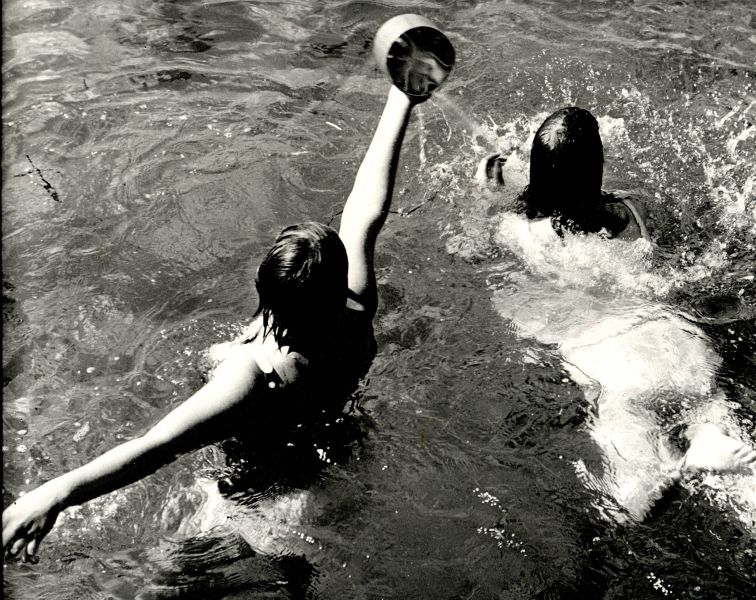 File:Two women swimming.jpg