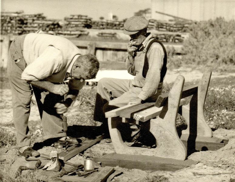 File:Mending a seat.jpg