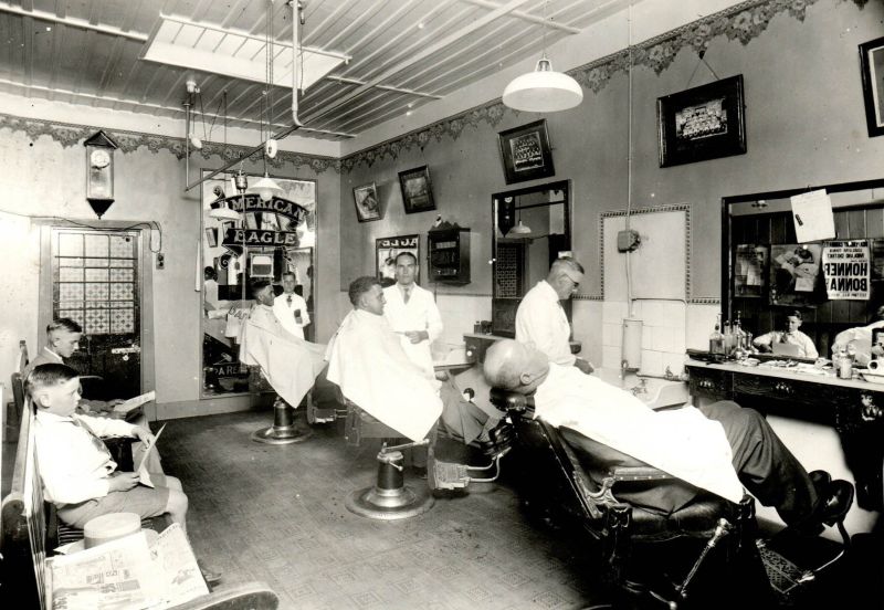 File:Mens Hairdressing shop.jpg