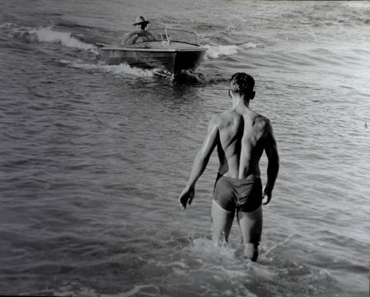 File:Waiting skier and skiboat.jpg